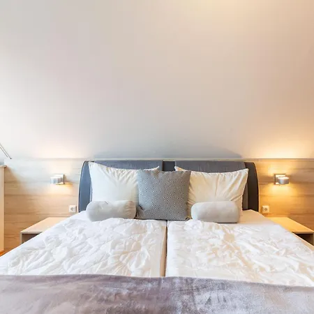 Haus Glückstal, Glückstal 5 *